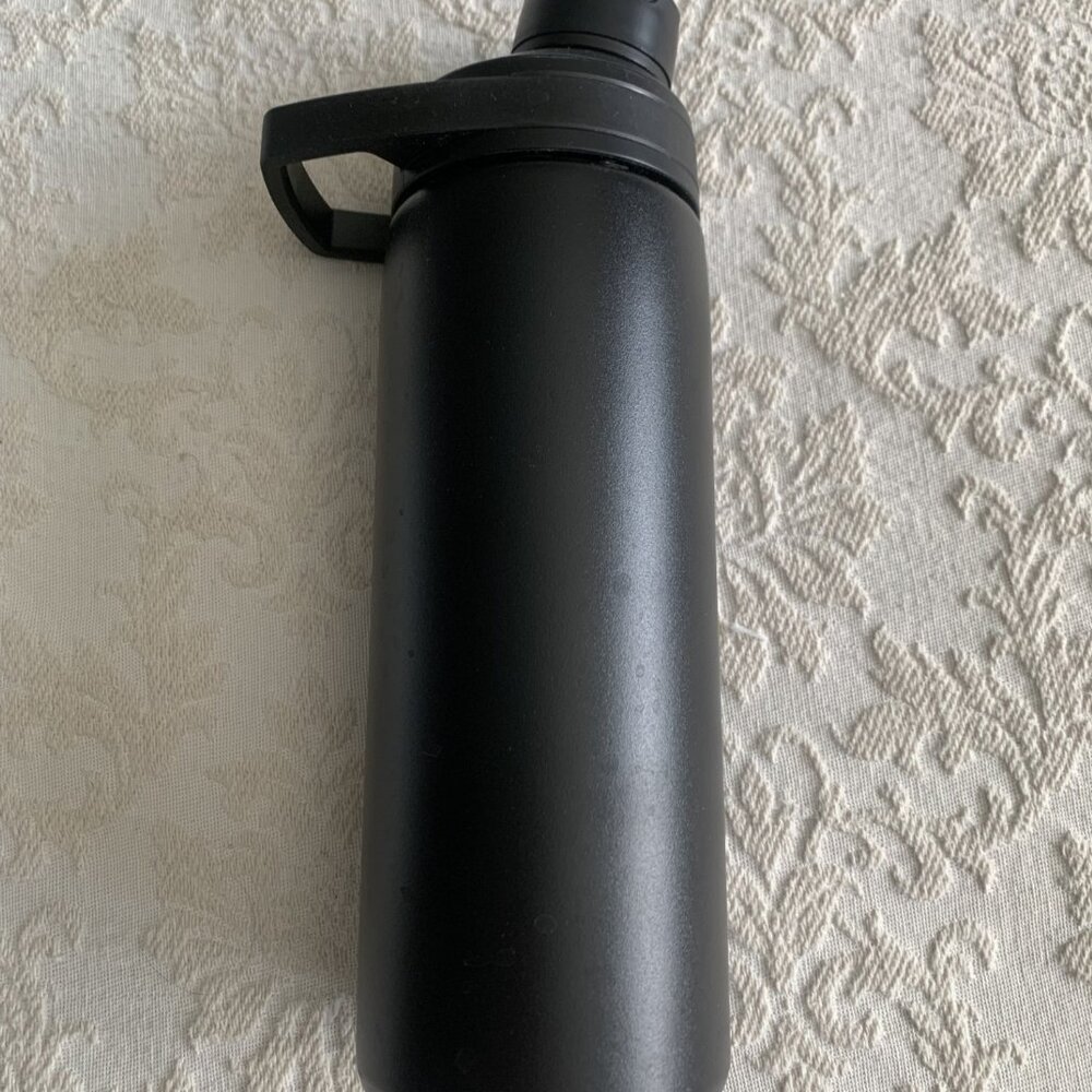 Water bottle - Picture 2 of 3